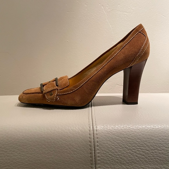 Cole Haan Camel Heeled Loafers 9 - Picture 6 of 9